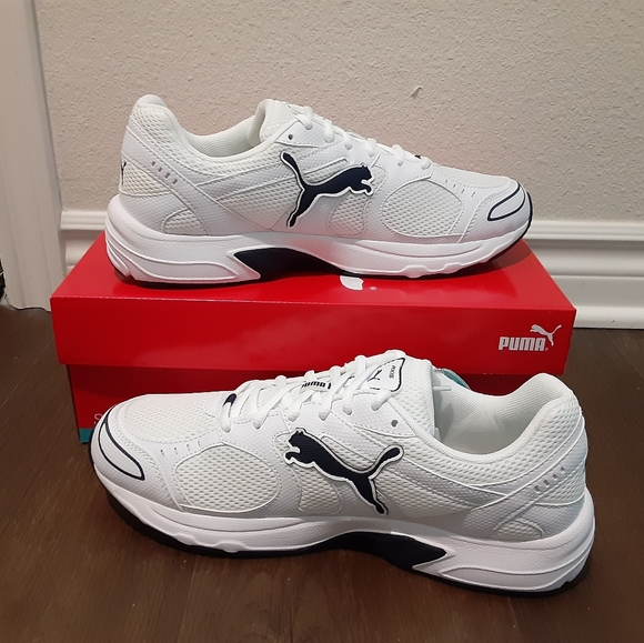 Puma - Picture 3 of 4